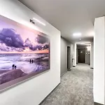 A008 Lux Tukan Polanki Park - 科沃布热格