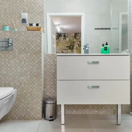 A008 Lux Tukan Polanki Park - Apartamento