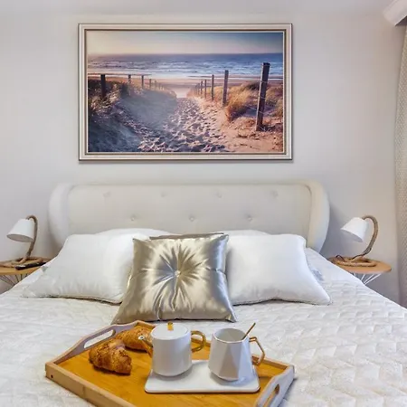 A008 Lux Tukan Polanki Park -