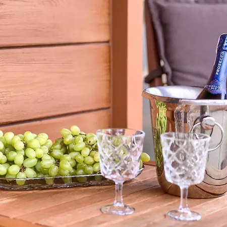 A008 Lux Tukan Polanki Park - Apartment