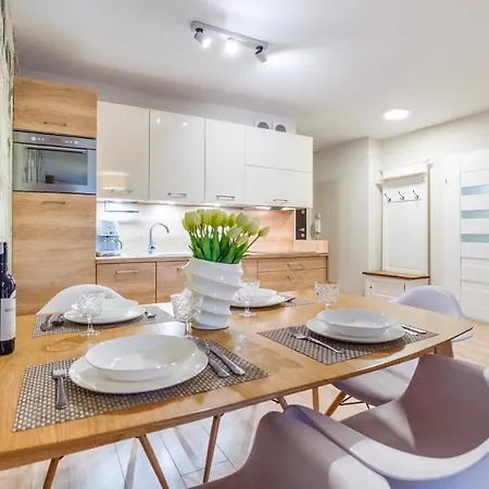 A008 Lux Tukan Polanki Park - * Kolberg