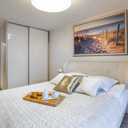 A008 Lux Tukan Polanki Park - Apartment