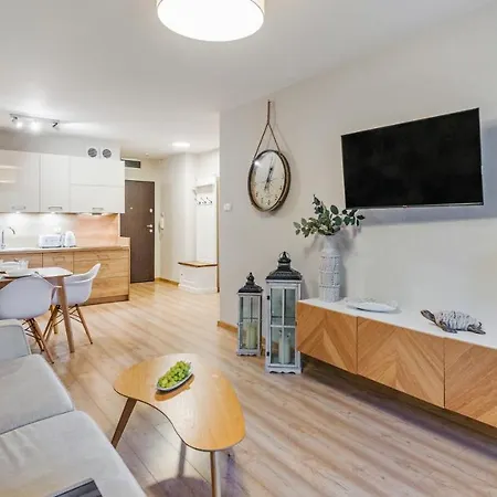 A008 Lux Tukan Polanki Park - Apartment